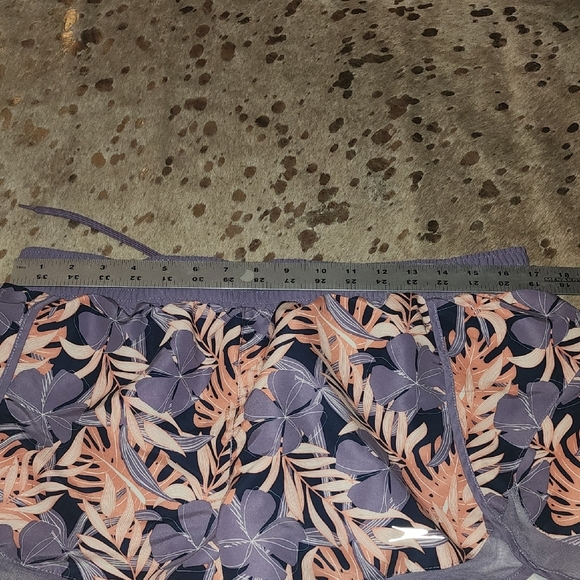 Purple and Pink Athletic Shorts with Tropical Pattern - Picture 4 of 6
